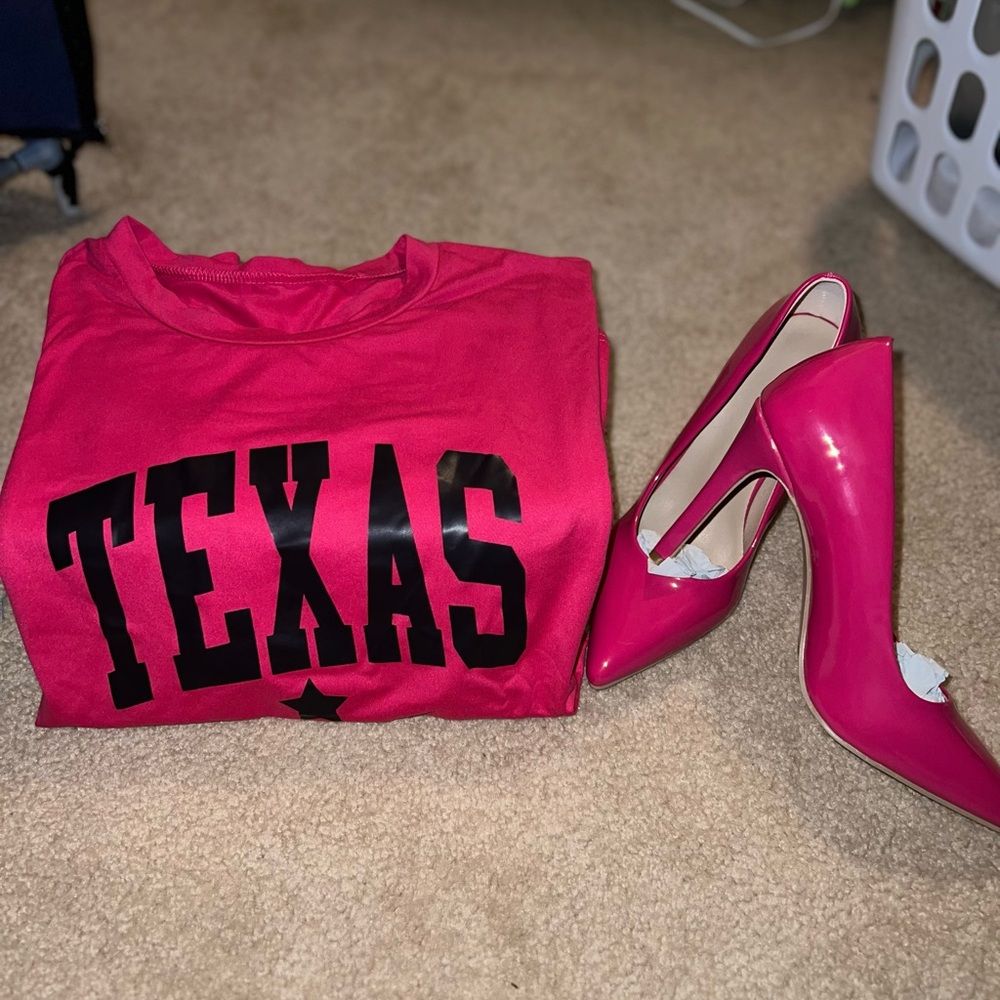 Texas Pink Graphic Tee and Heels Set